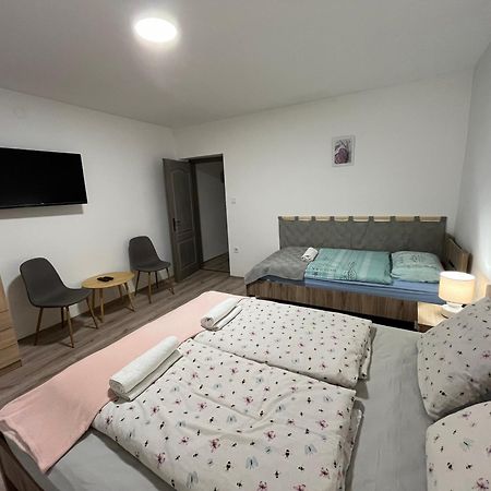 Mini Zoo Apartman 瑙吉考尼饶 外观 照片
